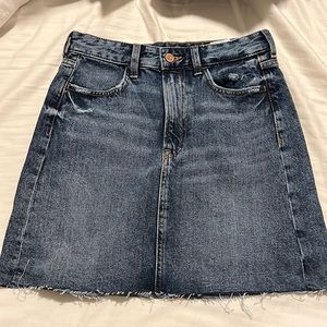 Denim skirt from H&M, barely warn. Size US 4